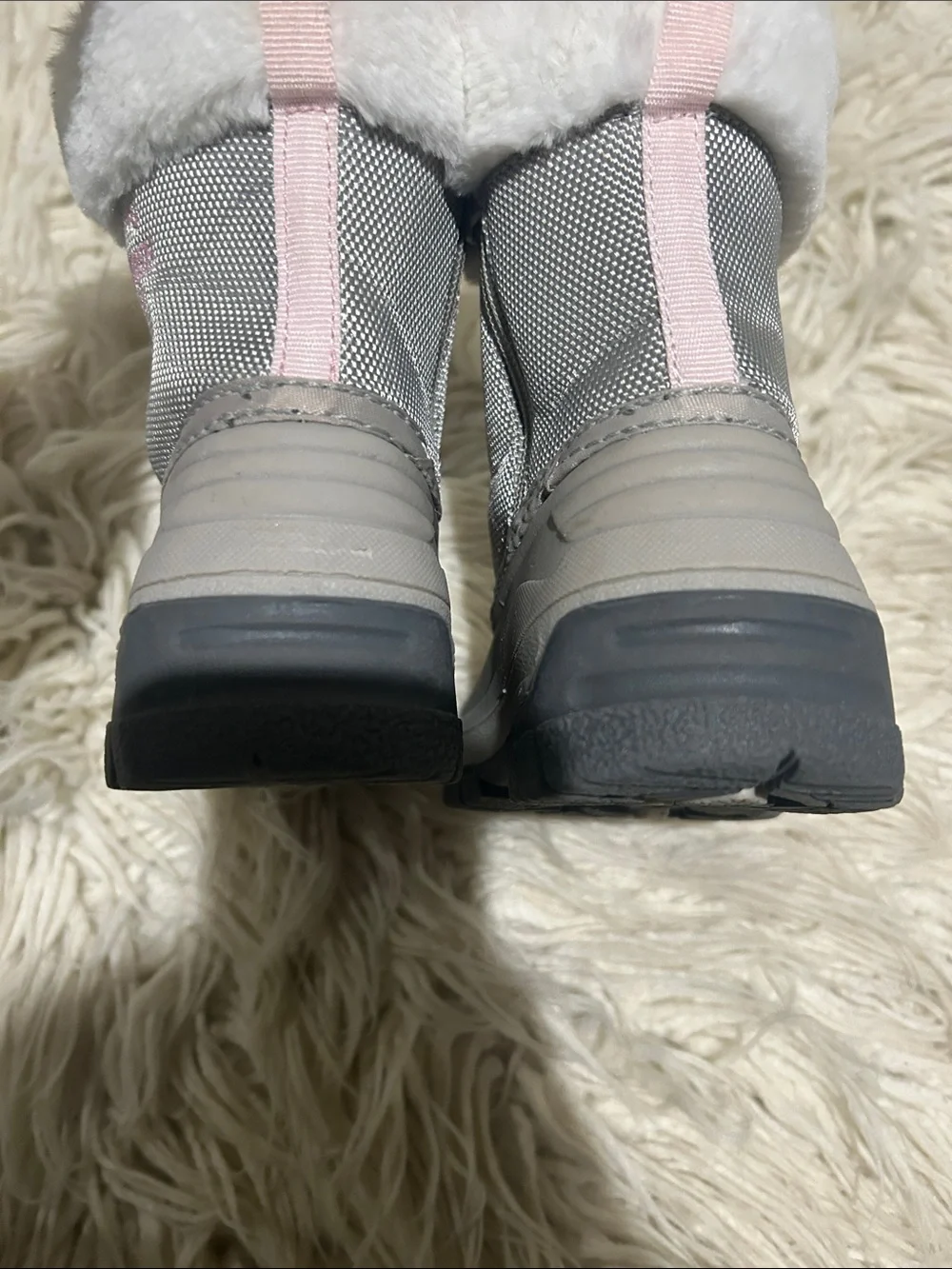 OshKosh BGosh toddlers sz 9 Gray & Pink Girls Snow Boots with Faux Fur Trim